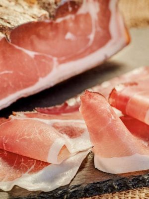 Speck Trentino 1kg sottovuoto - Stagionato e Leggermente Affumicato