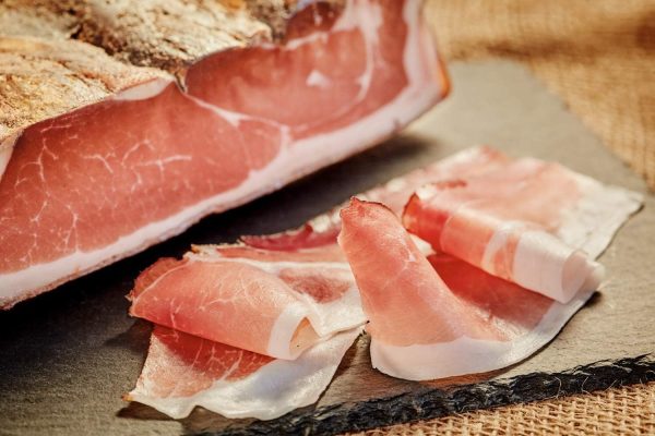 Speck Trentino 1kg sottovuoto - Stagionato e Leggermente Affumicato